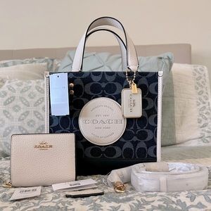 Coach Dempsey 22 Signature Blue Jacquard With Matching Wallet and Charm